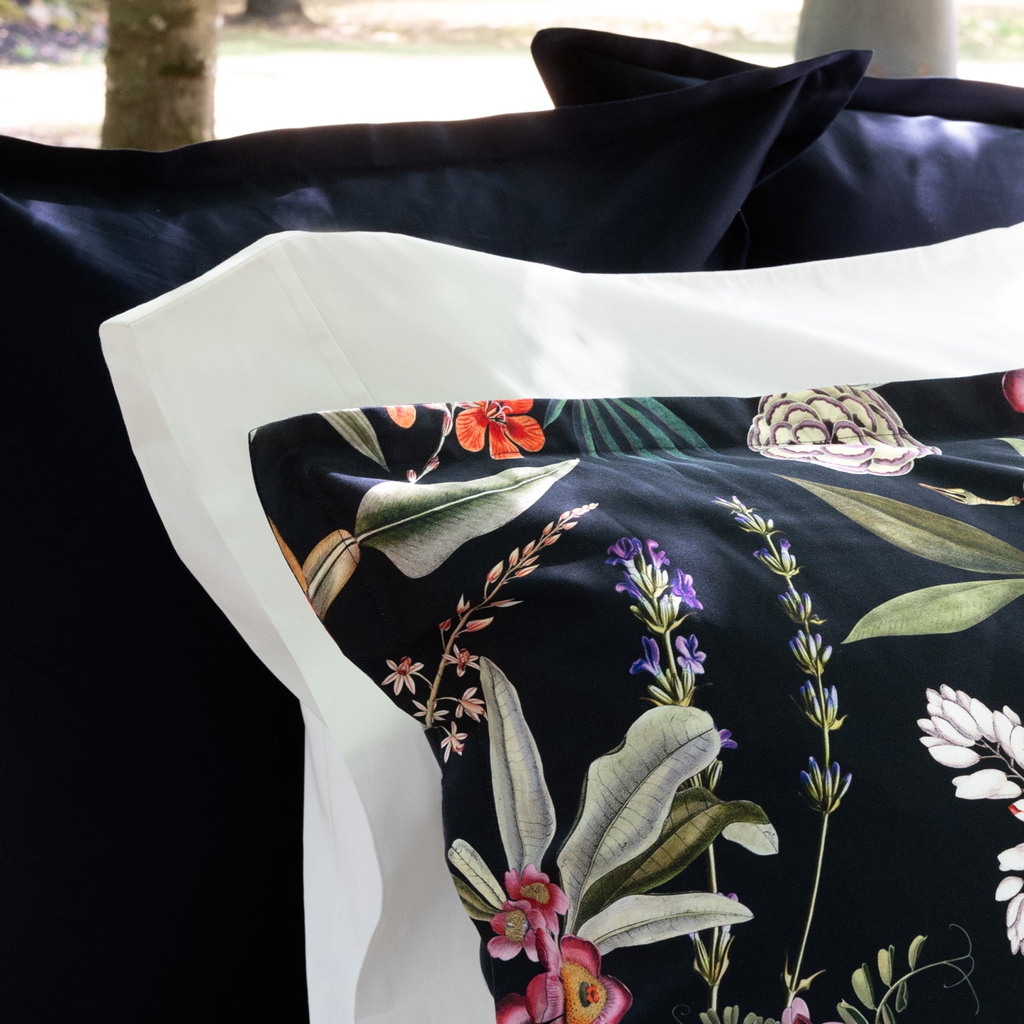 Botanique Printed Sateen Duvet Covers & Shams