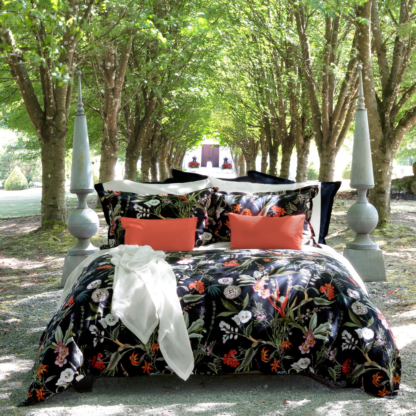 Botanique Printed Sateen Duvet Covers & Shams