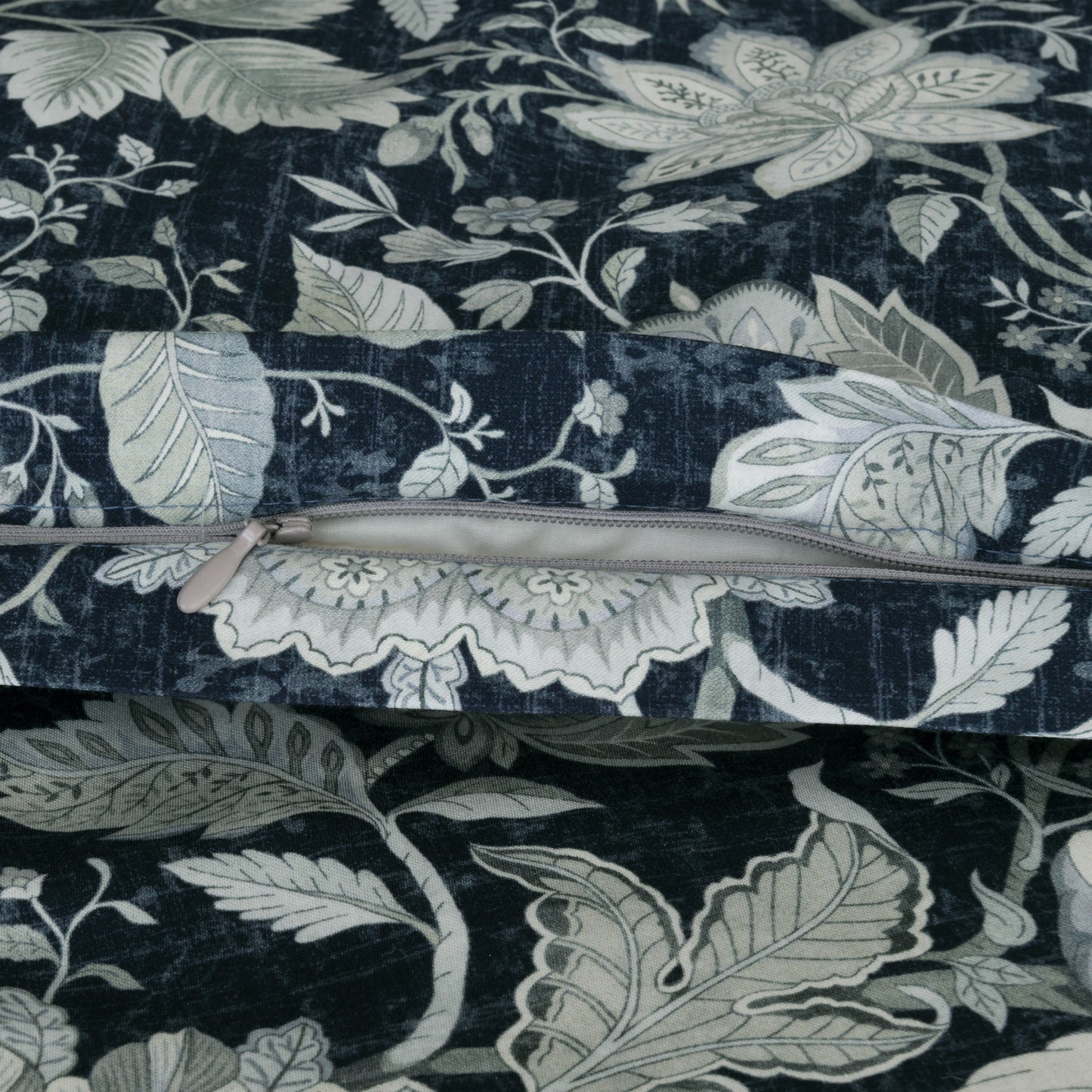 Somerset Printed Sateen Duvet Covers & Shams